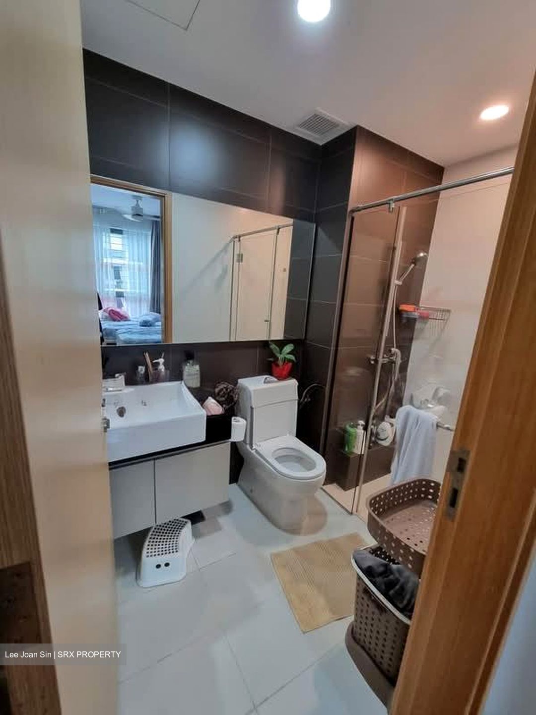 Esparina Residences (D19), Condominium #595530421